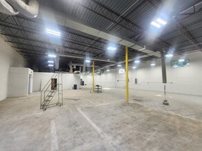 925 Sherman Ave, Hamden, CT for lease Interior Photo- Image 1 of 6