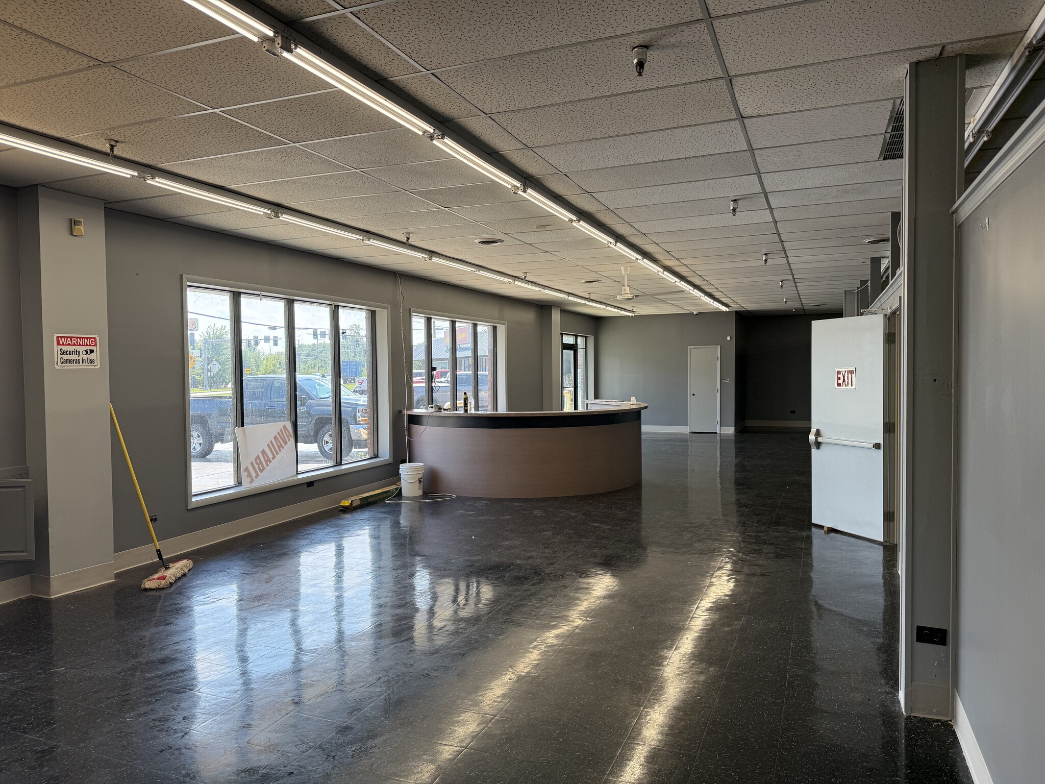 706 W Baltimore St, Wilmington, IL for lease Lobby- Image 1 of 12