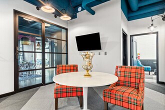 2311-2315 Locust St, Saint Louis, MO for lease Interior Photo- Image 1 of 13