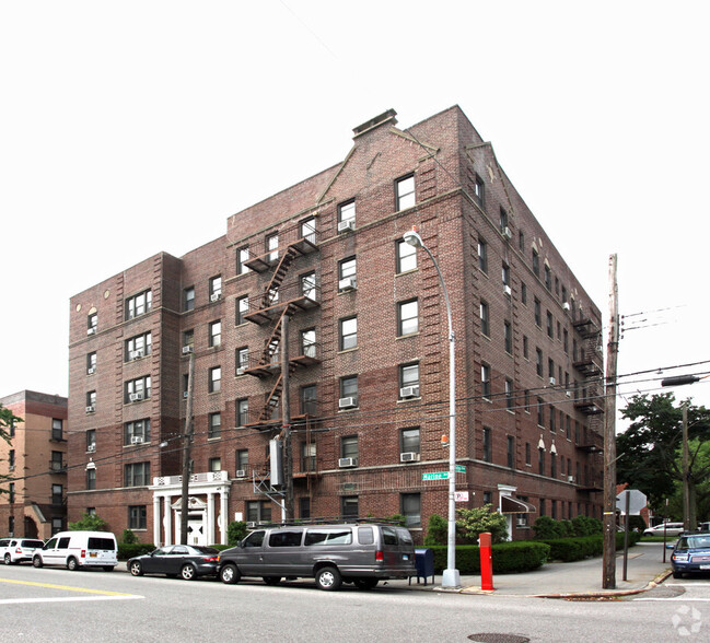 9435 Ridge Blvd, Brooklyn, NY for lease - Building Photo - Image 3 of 3