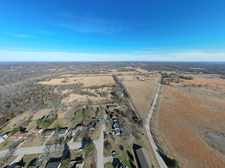 8680 S Strain Ridge Rd, Bloomington, IN for sale - Building Photo - Image 2 of 9