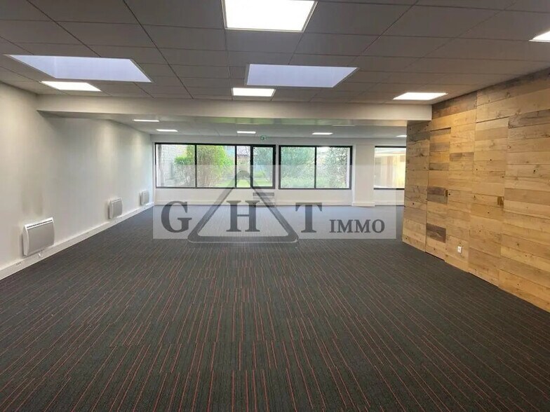 Office in Paris for sale - Building Photo - Image 2 of 9