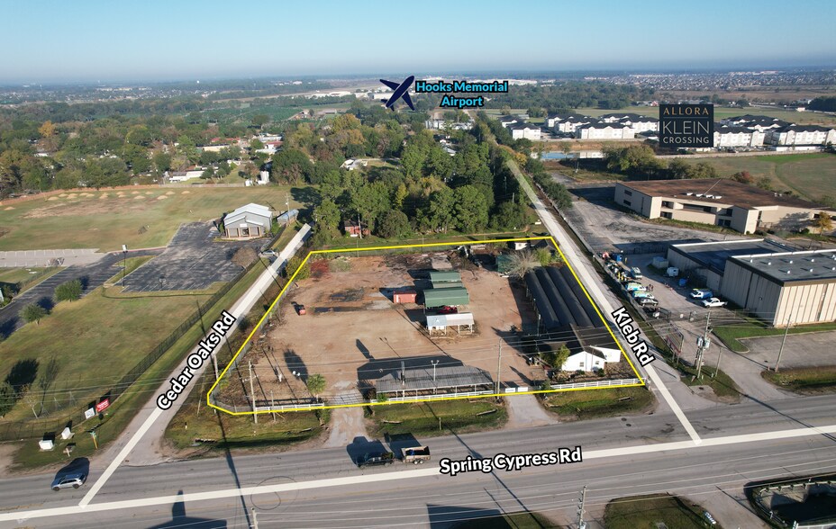 7644 Spring Cypress Rd, Spring, TX à vendre - Photo du bâtiment - Image 2 de 3