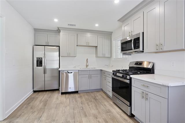 200 Pink St, Metairie, LA à vendre - Photo intérieure - Image 2 de 4