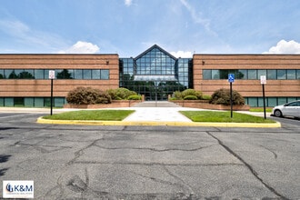 14100 Park Meadow Dr, Chantilly, VA for lease Building Photo- Image 2 of 8