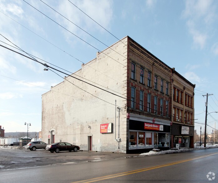 318 E Washington St, New Castle, PA à vendre - Photo du bâtiment - Image 2 de 2
