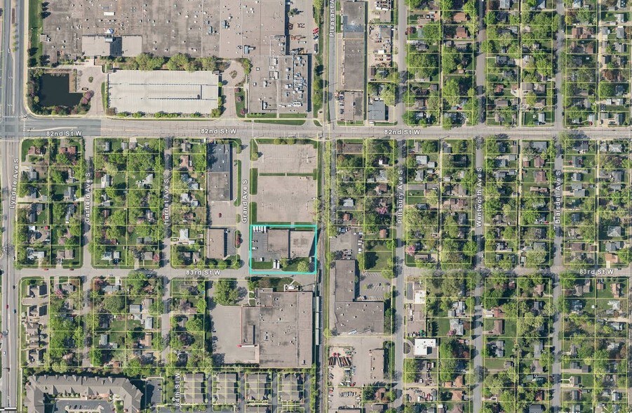 300 W 83rd St, Bloomington, MN à louer - Plan cadastral - Image 2 de 2