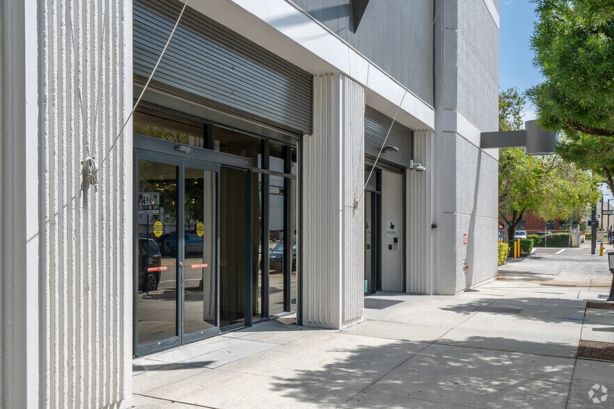 610 E Zack St, Tampa, FL à louer - Photo du bâtiment - Image 3 de 16