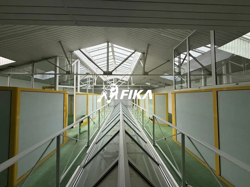 Office in Bordeaux for lease Interior Photo- Image 1 of 6