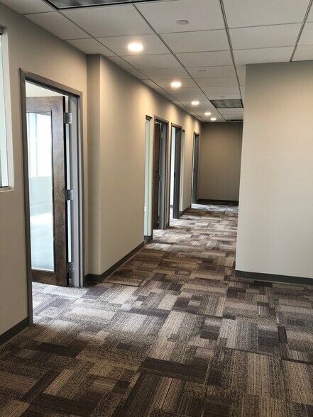 755 Commerce Dr, Decatur, GA à louer - Photo intérieure - Image 2 de 19
