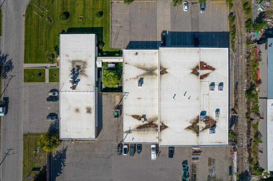 905 34th Ave SE, Calgary, AB for sale - Aerial - Image 3 of 4