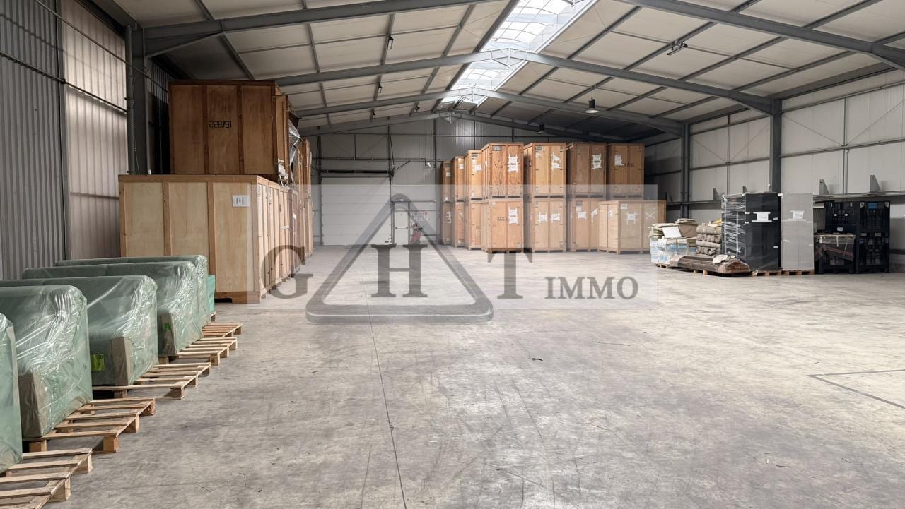 Industrial in Mareuil-lès-Meaux for lease Building Photo- Image 1 of 14