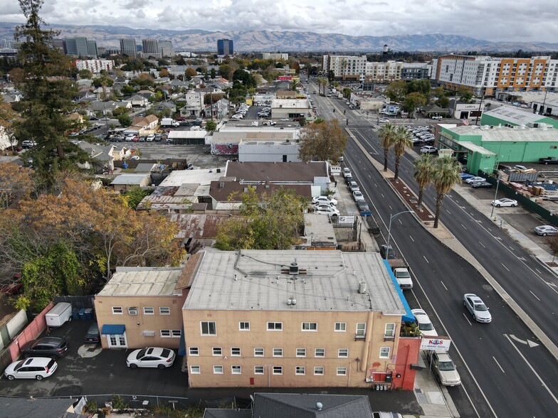 1225 W San Carlos St, San Jose, CA à louer - Photo du bâtiment - Image 2 de 4