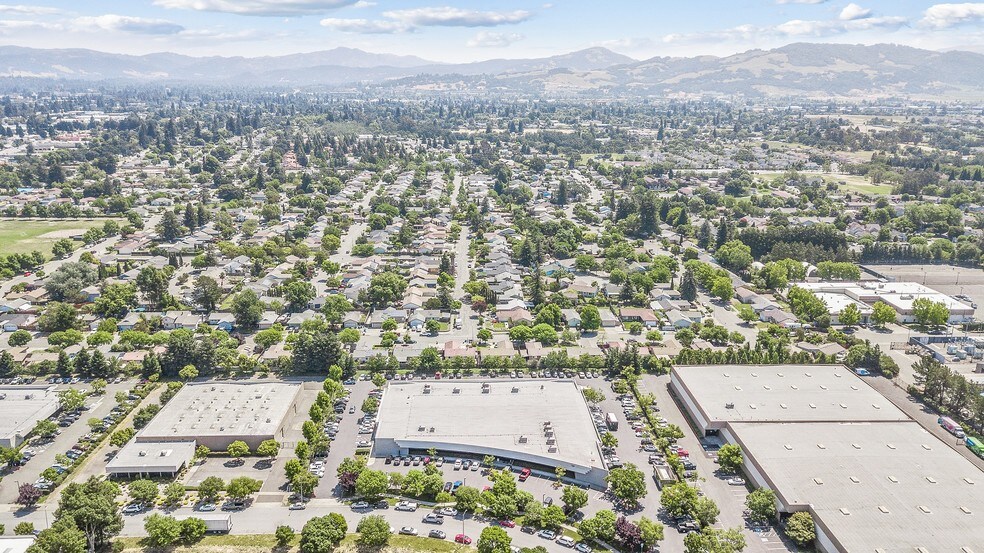 1244 Apollo Way, Santa Rosa, CA à louer - Aérien - Image 3 de 9