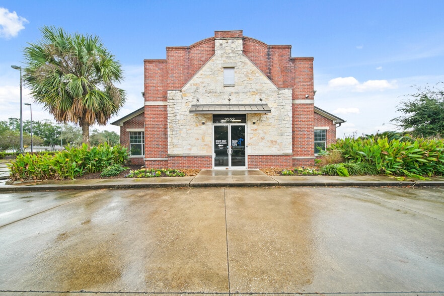 3550-3552 FM 1092 Rd, Missouri City, TX à louer - Photo du bâtiment - Image 1 de 3