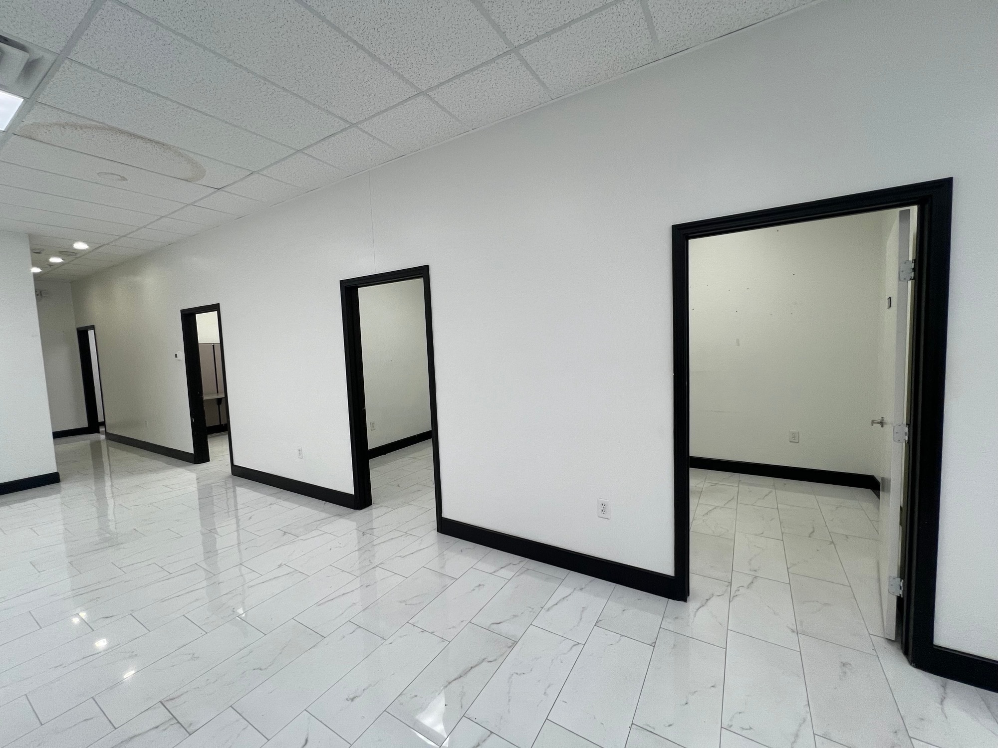 2400 FM 1488 Rd, The Woodlands, TX for lease Interior Photo- Image 1 of 2