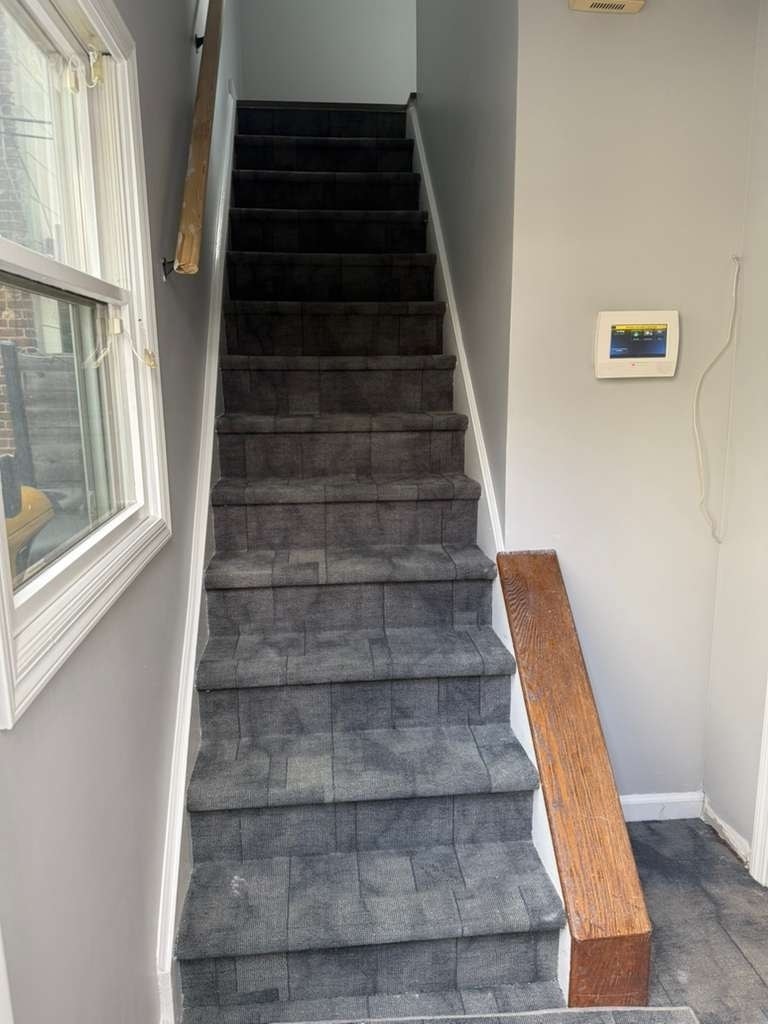 70 Carman Ave, Cedarhurst, NY à louer Photo intérieure- Image 1 de 7