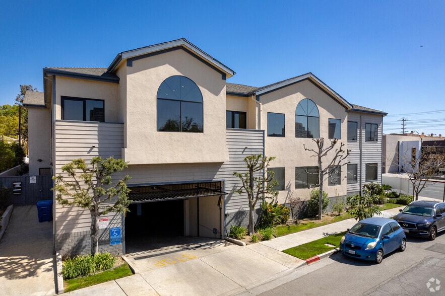 601-607 E Glenoaks Blvd, Glendale, CA à louer - Photo du bâtiment - Image 3 de 5