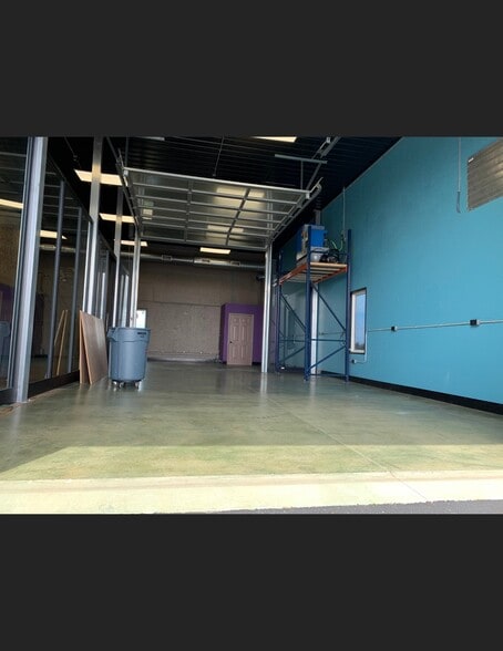 8745 Old US Highway 50, Breese, IL for lease - Interior Photo - Image 3 of 12