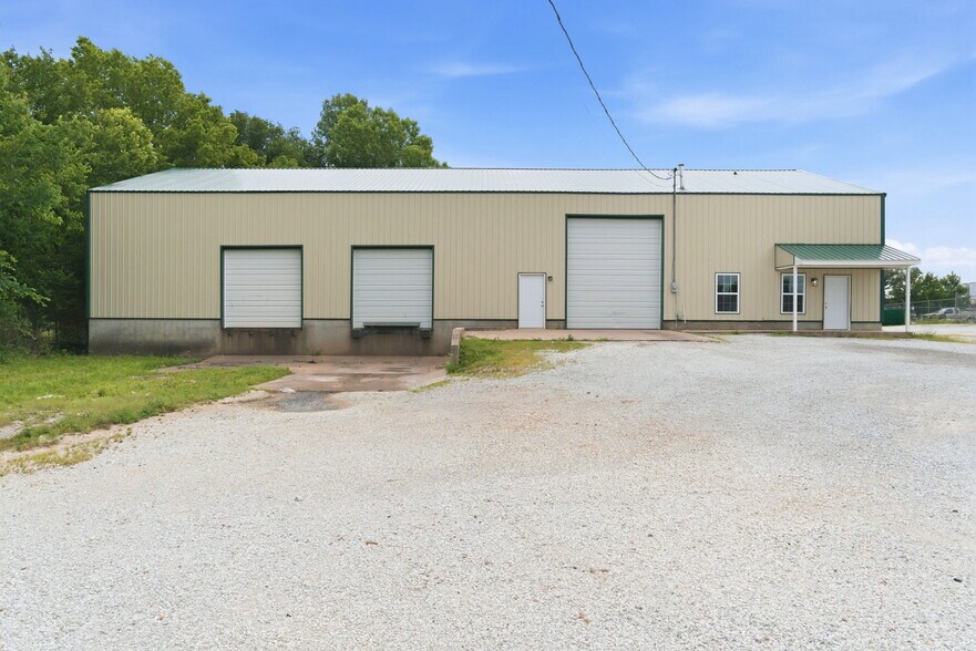 136 N Prigmor Ave, Joplin, MO à vendre - Photo du bâtiment - Image 3 de 45