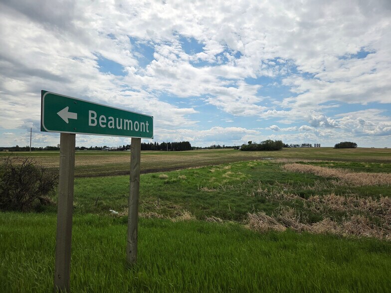 24209 Highway 625, Beaumont, AB for sale - Other - Image 3 of 6
