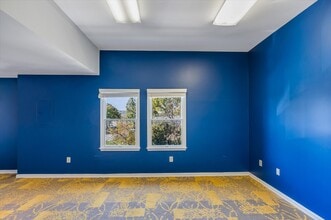 111 Warren Rd, Cockeysville, MD for lease Interior Photo- Image 2 of 15