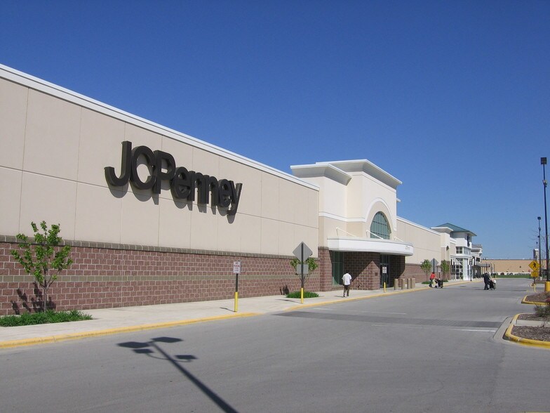 784-820 Willard Dr, Green Bay, WI à louer - Photo du bâtiment - Image 2 de 8