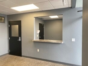 3377 Packerland Dr, De Pere, WI à louer Photo intérieure- Image 1 de 54