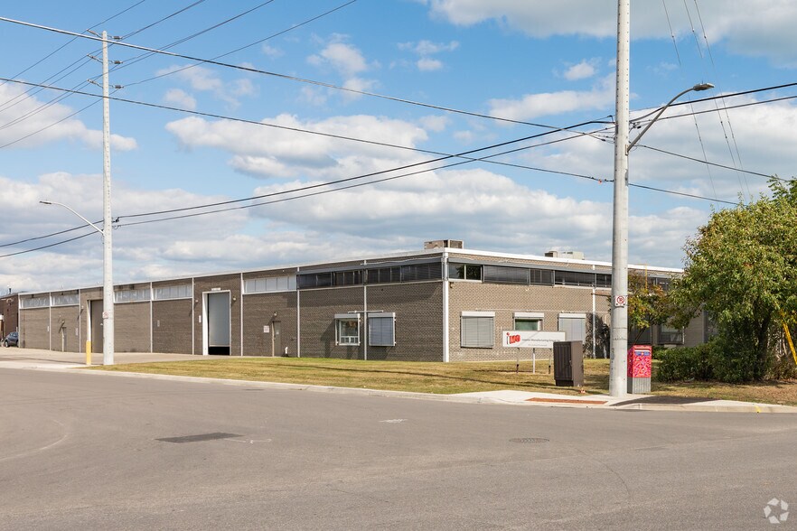 895 Lakefront Prom, Mississauga, ON for sale - Primary Photo - Image 1 of 1