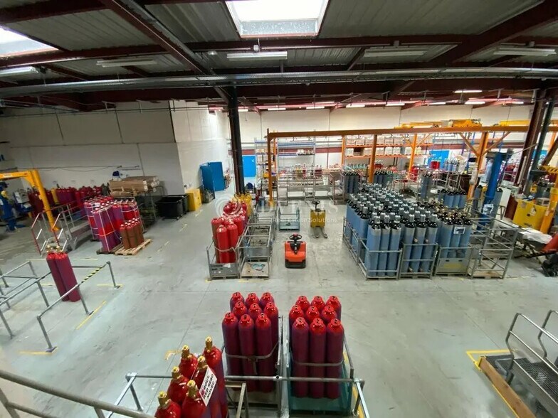 Industriel dans Buc à louer - Photo intérieure - Image 2 de 8