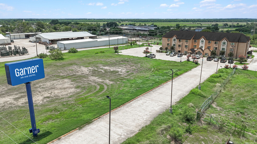 2019 Water St, Gonzales, TX à vendre - Photo du b timent - Image 3 de 30