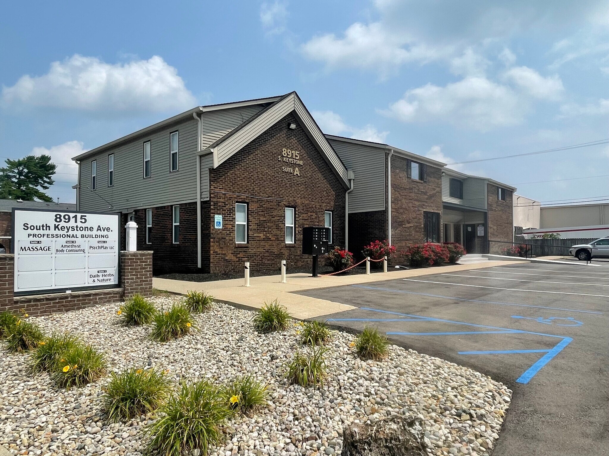 8915 S Keystone Ave, Indianapolis, IN for lease Building Photo- Image 1 of 10