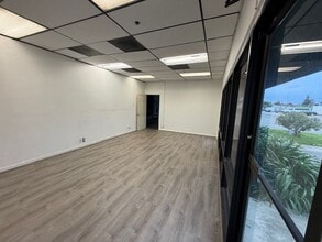 4723 Tidewater Ave, Oakland, CA for lease Interior Photo- Image 2 of 3