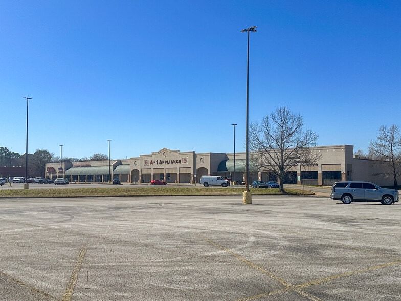 11208 Memorial Pky SW, Huntsville, AL for sale - Building Photo - Image 1 of 12