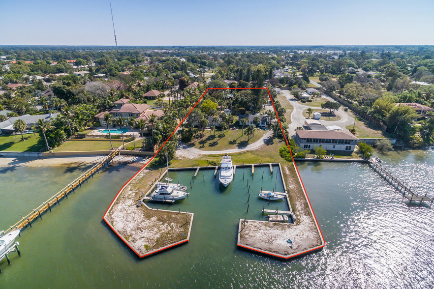 1649 Bayshore Rd, Nokomis, FL for sale - Aerial - Image 1 of 1