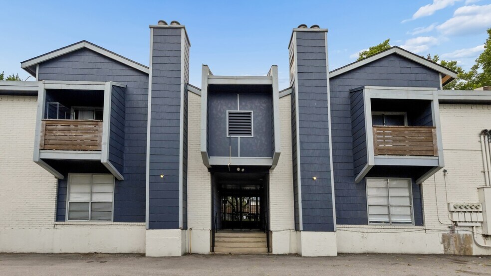 2807 Bachman Dr, Dallas, TX à vendre - Photo du bâtiment - Image 2 de 5