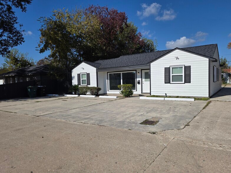 13379 Force St, Houston, TX à louer - Photo du bâtiment - Image 2 de 19