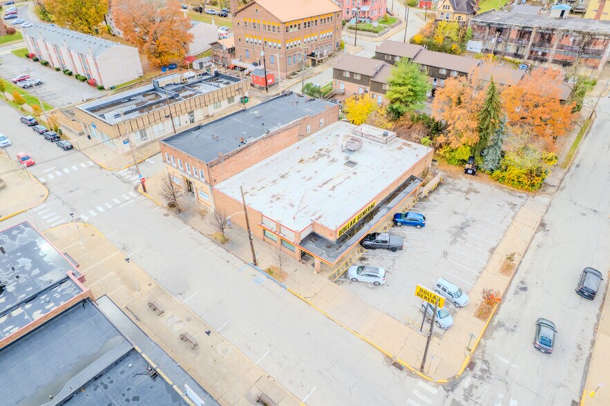 112 Westinghouse Ave, Wilmerding, PA à vendre - Photo du bâtiment - Image 3 de 7