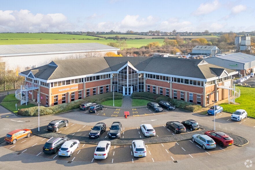 Pioneer Clos, Rotherham for lease - Primary Photo - Image 3 of 4