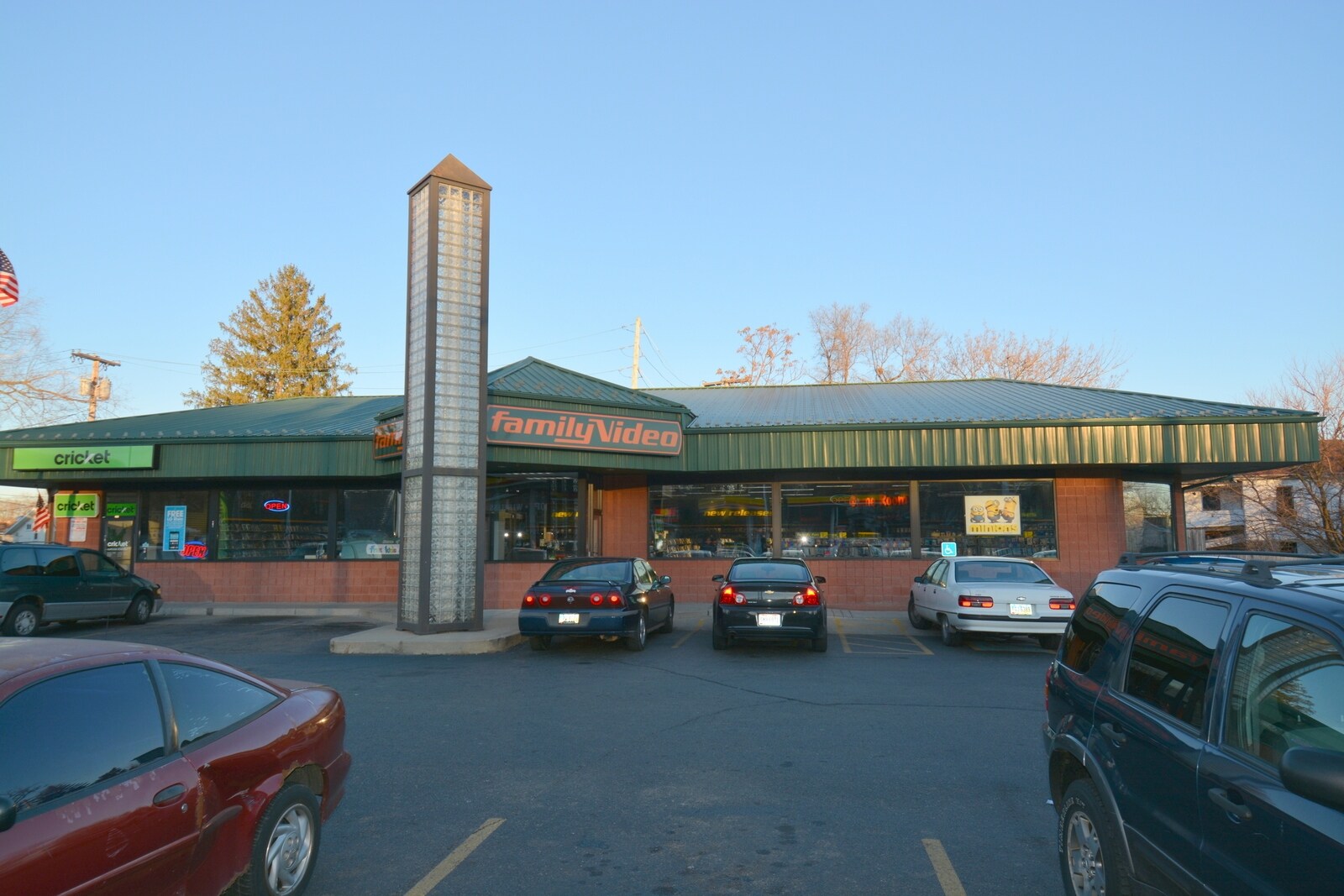 3604 N Main St, Dayton, OH for lease Building Photo- Image 1 of 5