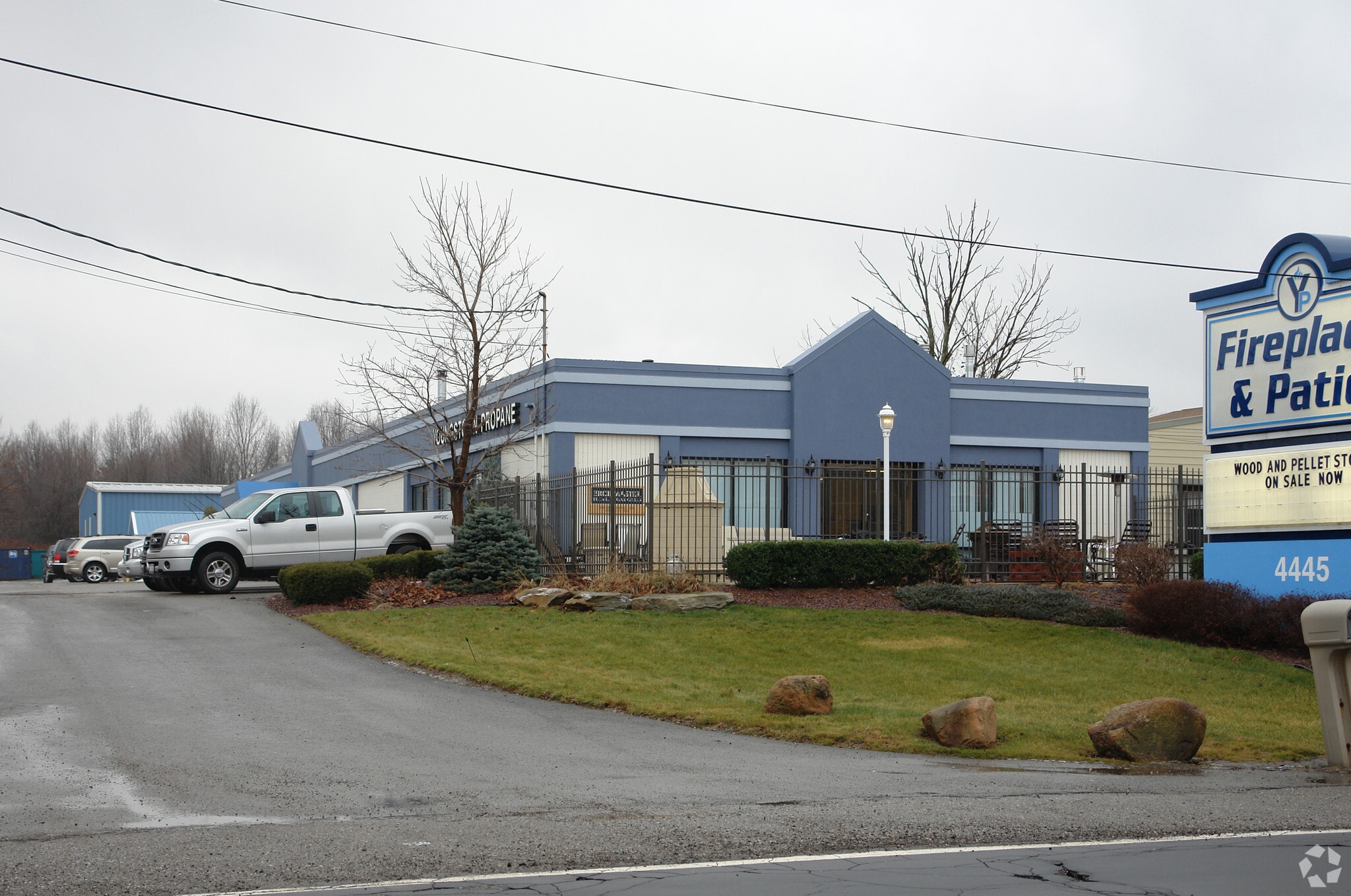 4445 Boardman Canfield Rd, Canfield, OH à louer Photo principale- Image 1 de 3