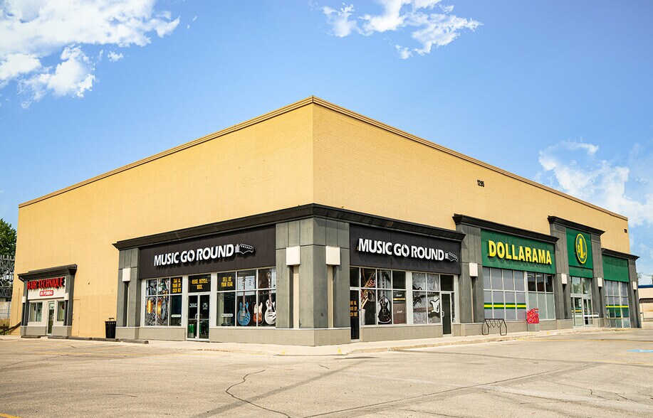 1295 Pembina Hwy, Winnipeg, MB for lease - Building Photo - Image 3 of 6