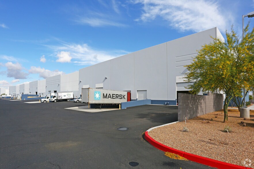 1825 E Germann Rd, Chandler, AZ à louer - Photo du bâtiment - Image 2 de 3