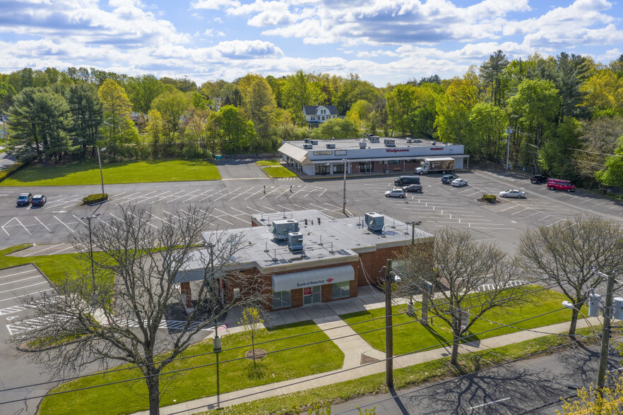 1697 Whitney Ave, Hamden, CT for lease - Building Photo - Image 1 of 14