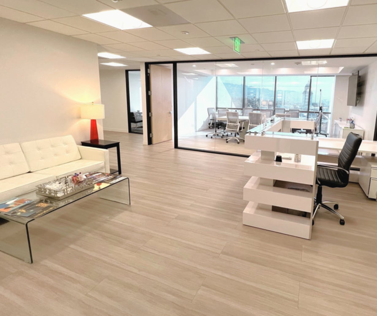 9440 Santa Monica Blvd, Beverly Hills, CA for lease Interior Photo- Image 1 of 2