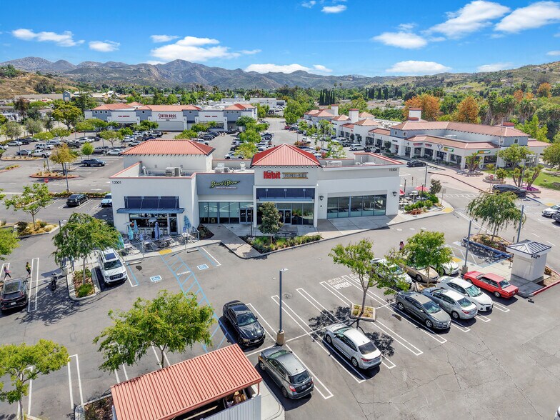 13409-13589 Poway Rd, Poway, CA à louer - Photo du bâtiment - Image 3 de 4