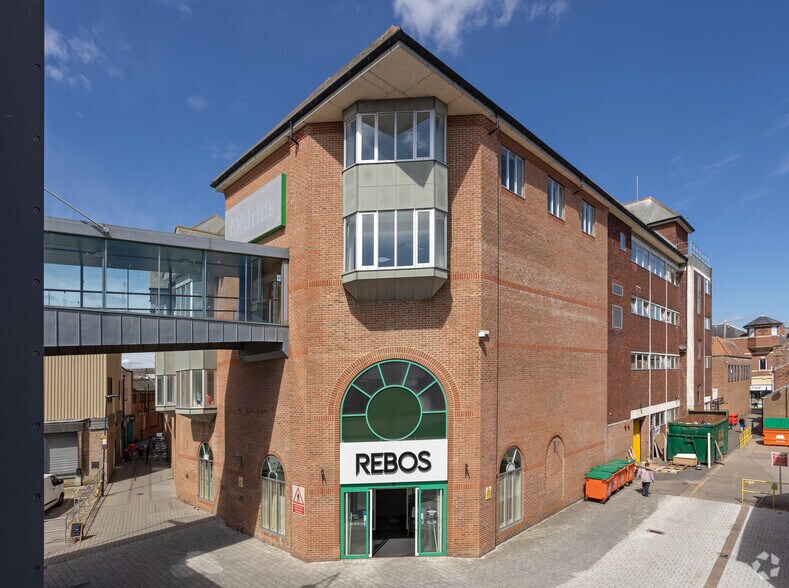 11 Strait Bargate, Boston à louer - Photo du bâtiment - Image 3 de 5