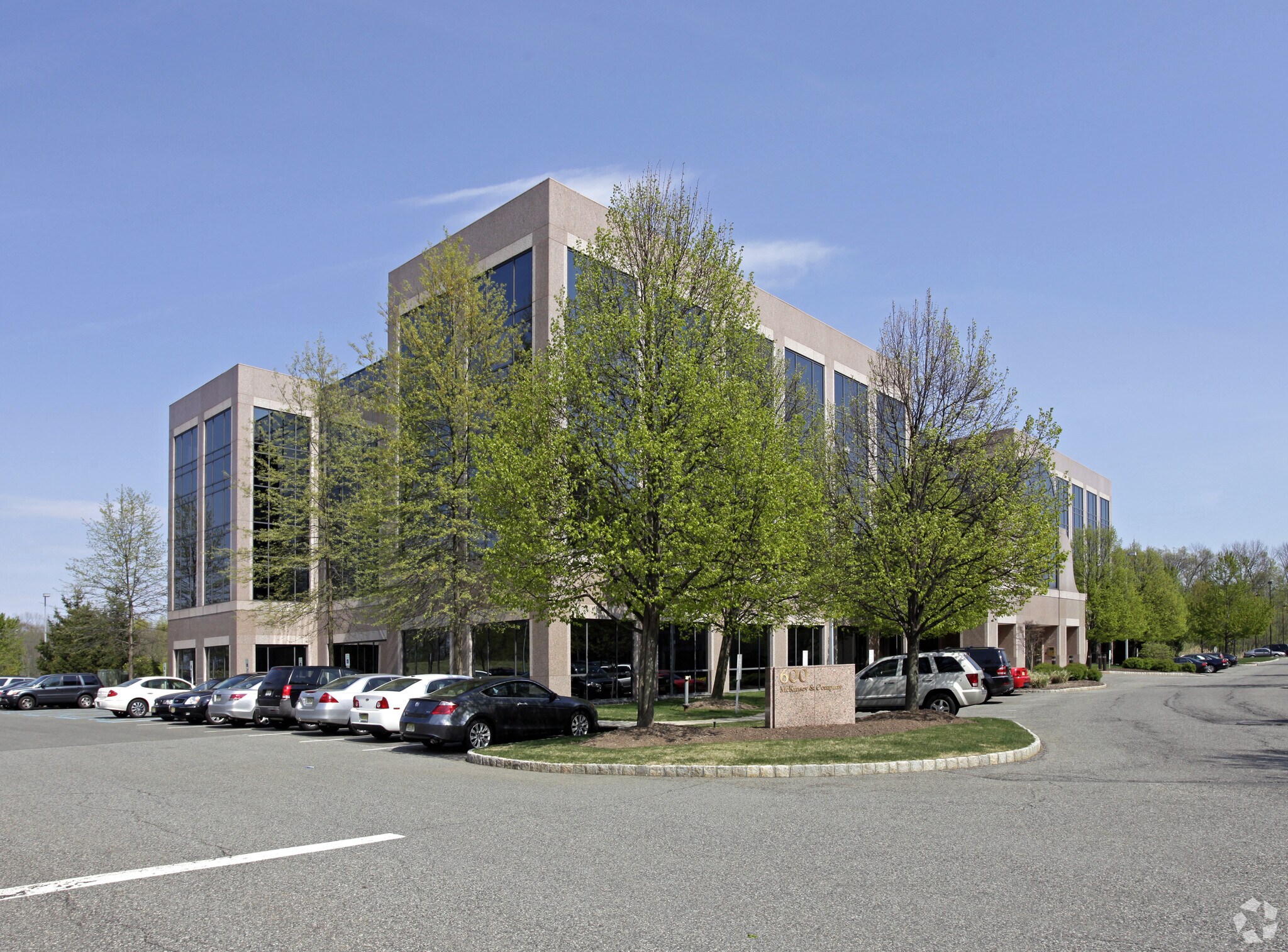 200 Campus Dr, Florham Park, NJ à louer Photo du bâtiment- Image 1 de 4