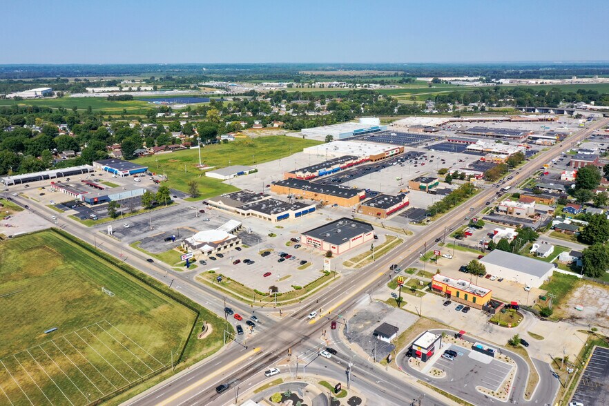 9 American Vlg, Granite City, IL for lease - Primary Photo - Image 1 of 10