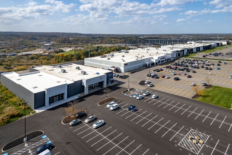 5638 Transportation Blvd, Garfield Heights, OH à louer - Photo du bâtiment - Image 2 de 16